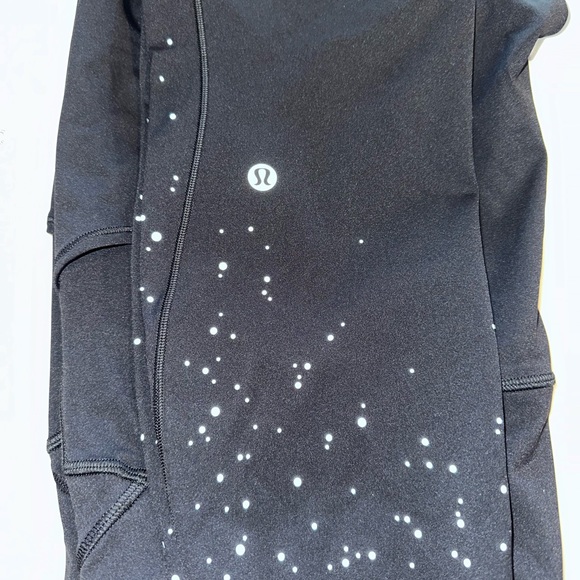 Fast & Free crop “23 *reflective* - Picture 3 of 3